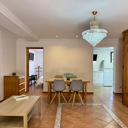 Three Gems Center With Terrace And Bbq- Eaw Homes