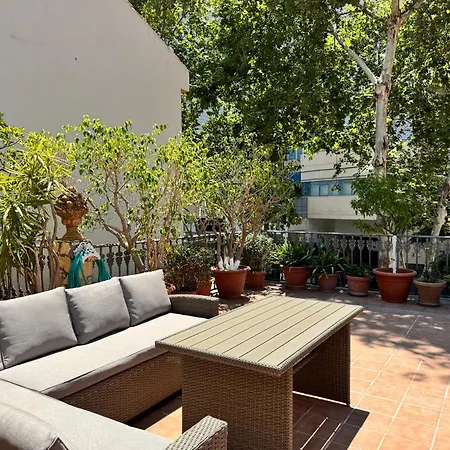 Three Gems Center With Terrace And Bbq- Eaw Homes