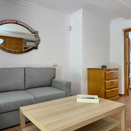 Three Gems Center With Terrace And Bbq- Eaw Homes Apartment *